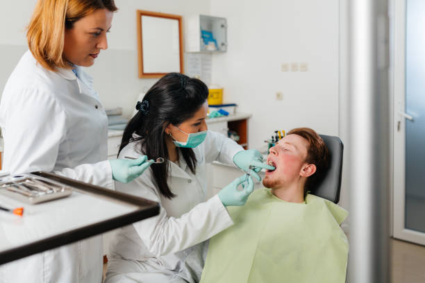 Best Emergency Gum Treatment in Kensington, CA